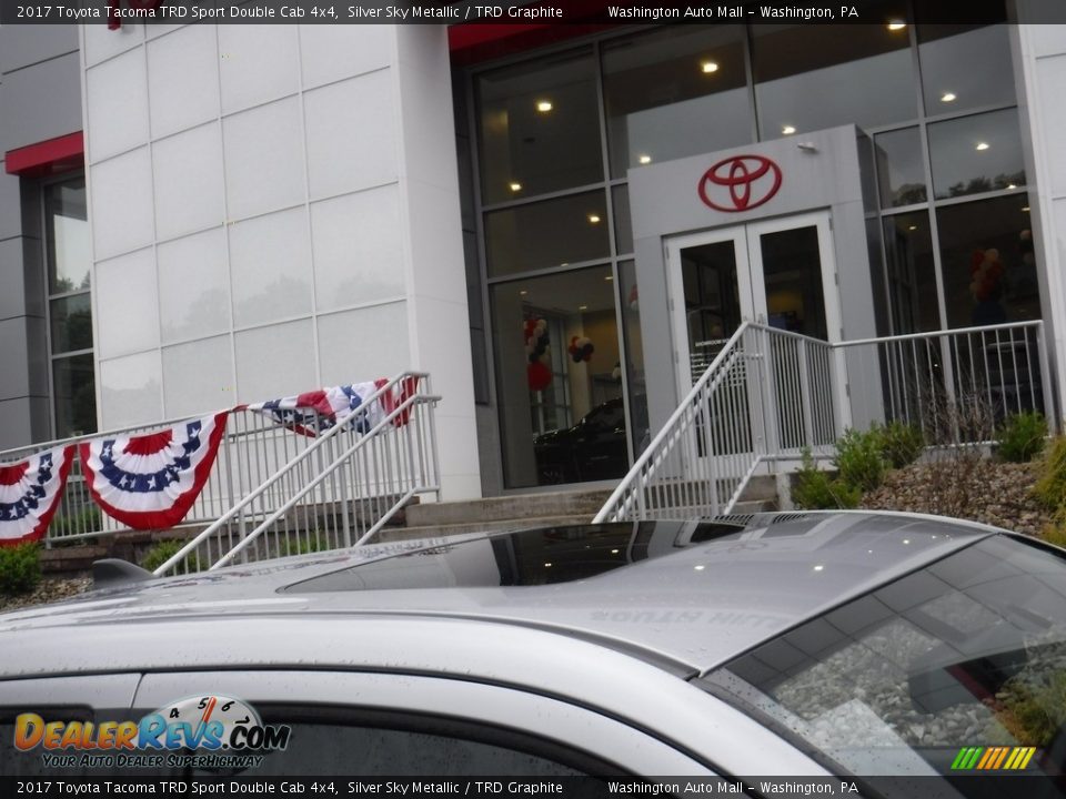 2017 Toyota Tacoma TRD Sport Double Cab 4x4 Silver Sky Metallic / TRD Graphite Photo #4