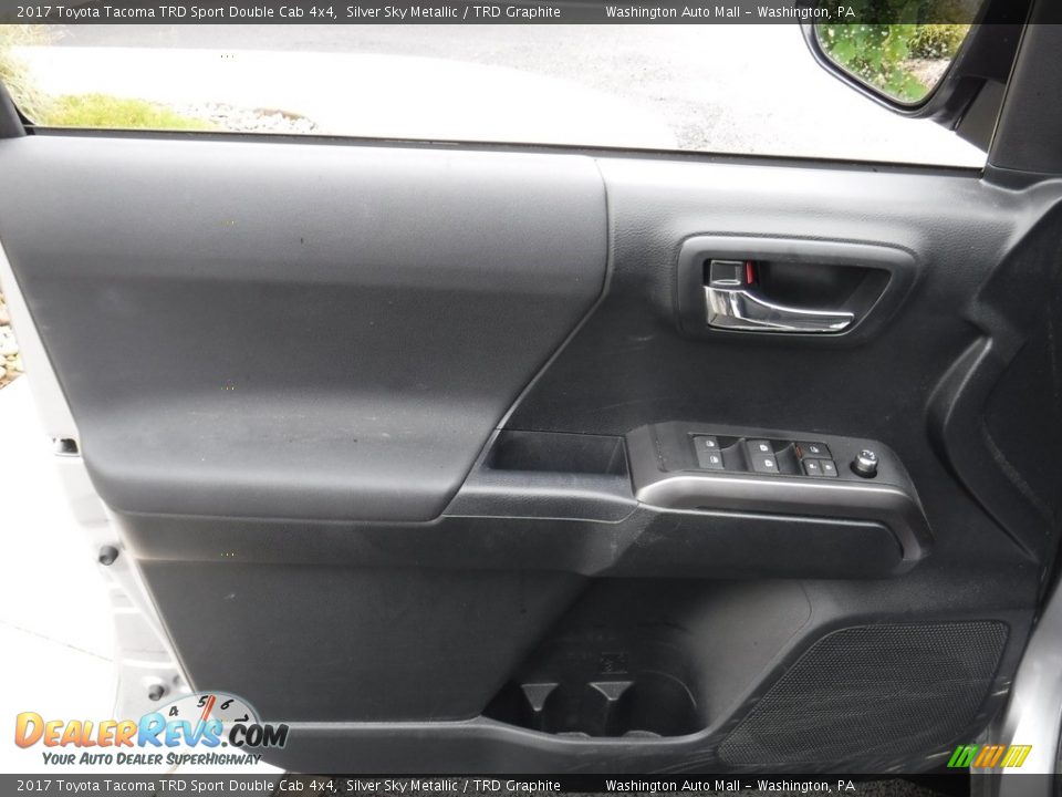 2017 Toyota Tacoma TRD Sport Double Cab 4x4 Silver Sky Metallic / TRD Graphite Photo #16
