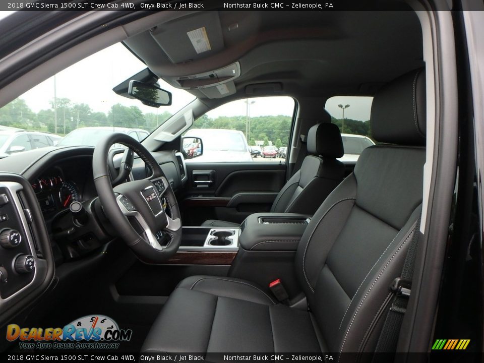 Front Seat of 2018 GMC Sierra 1500 SLT Crew Cab 4WD Photo #10