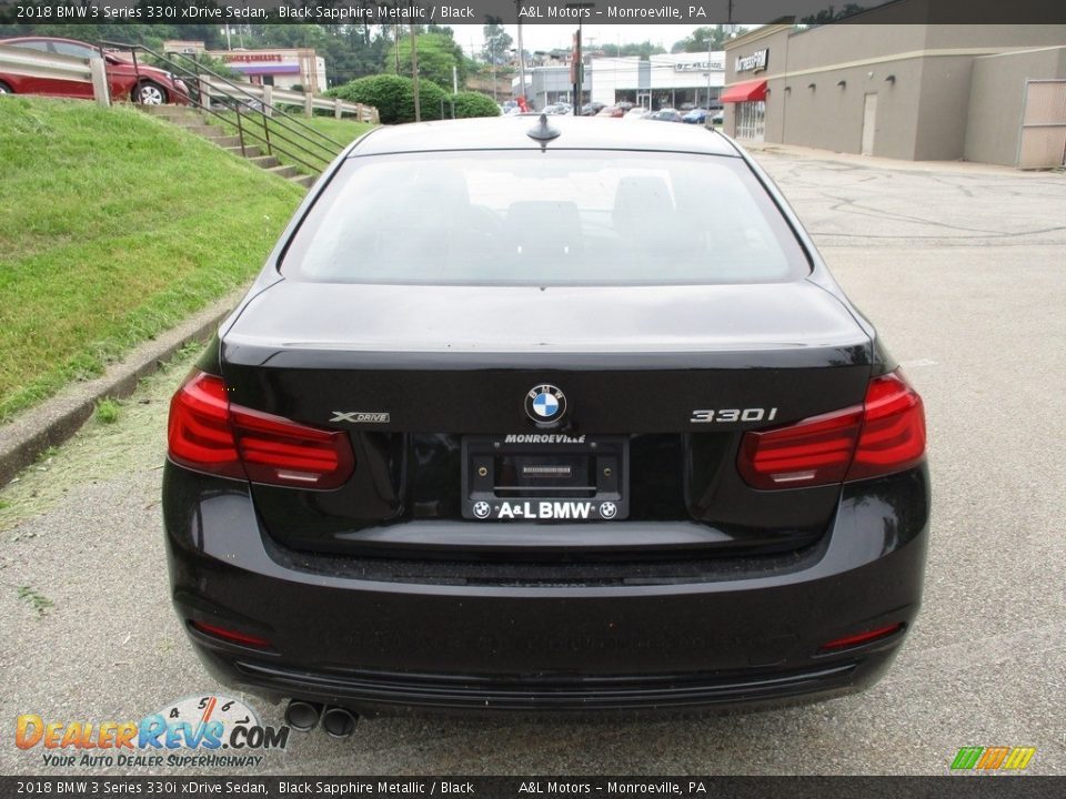 2018 BMW 3 Series 330i xDrive Sedan Black Sapphire Metallic / Black Photo #4