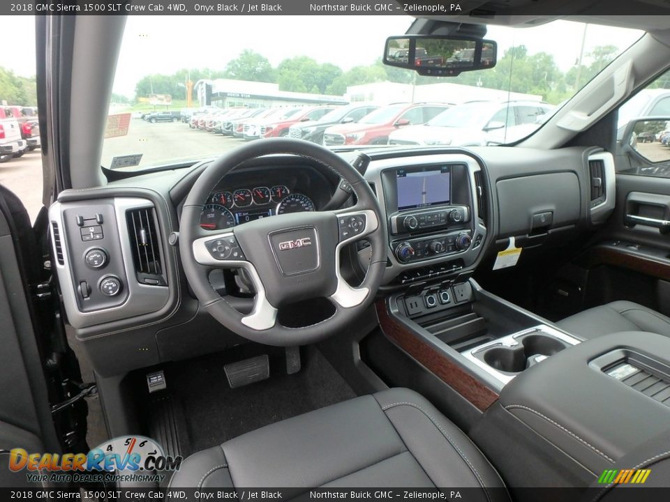 Dashboard of 2018 GMC Sierra 1500 SLT Crew Cab 4WD Photo #12