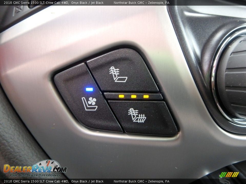 Controls of 2018 GMC Sierra 1500 SLT Crew Cab 4WD Photo #18