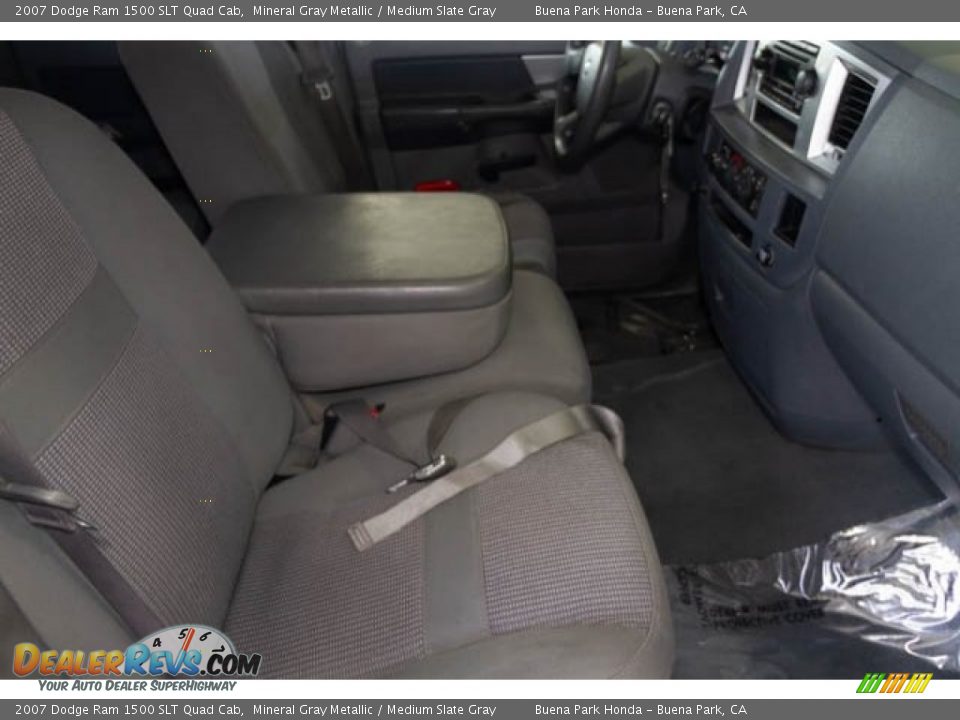 2007 Dodge Ram 1500 SLT Quad Cab Mineral Gray Metallic / Medium Slate Gray Photo #23