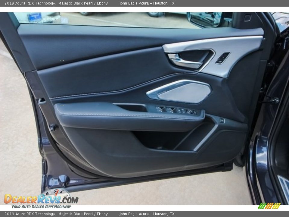Door Panel of 2019 Acura RDX Technology Photo #17
