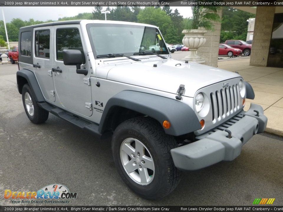 2009 Jeep Wrangler Unlimited X 4x4 Bright Silver Metallic / Dark Slate Gray/Medium Slate Gray Photo #3