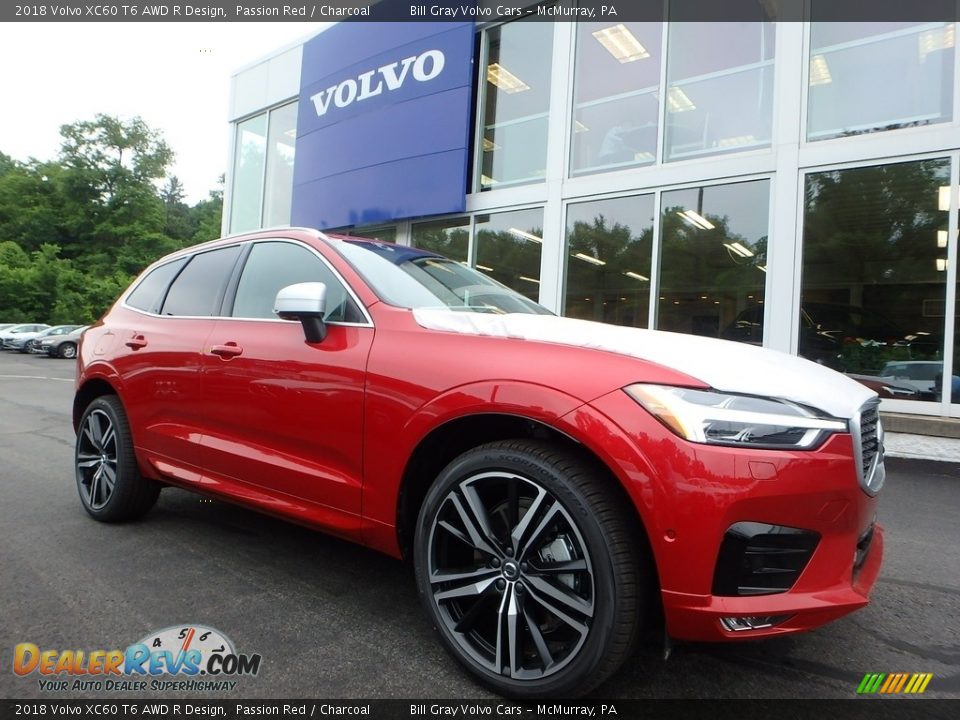 Front 3/4 View of 2018 Volvo XC60 T6 AWD R Design Photo #1