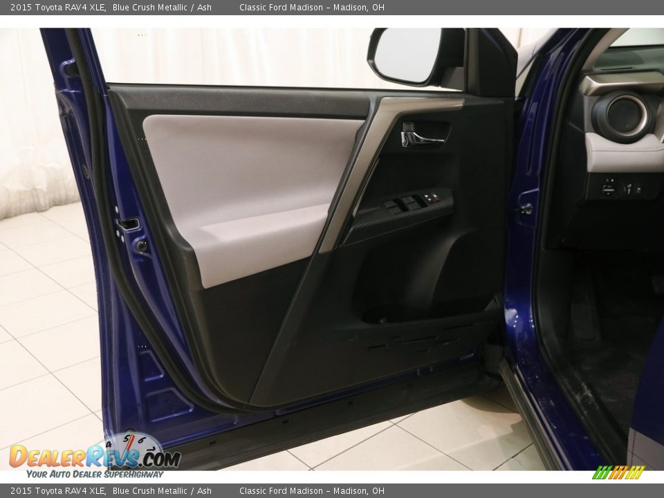 2015 Toyota RAV4 XLE Blue Crush Metallic / Ash Photo #4