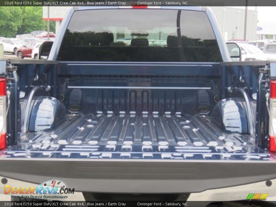 2018 Ford F250 Super Duty XLT Crew Cab 4x4 Blue Jeans / Earth Gray Photo #21