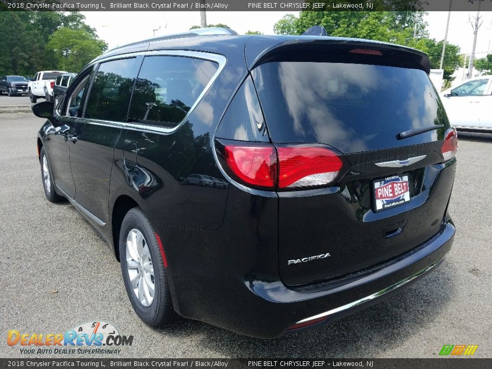 2018 Chrysler Pacifica Touring L Brilliant Black Crystal Pearl / Black/Alloy Photo #4