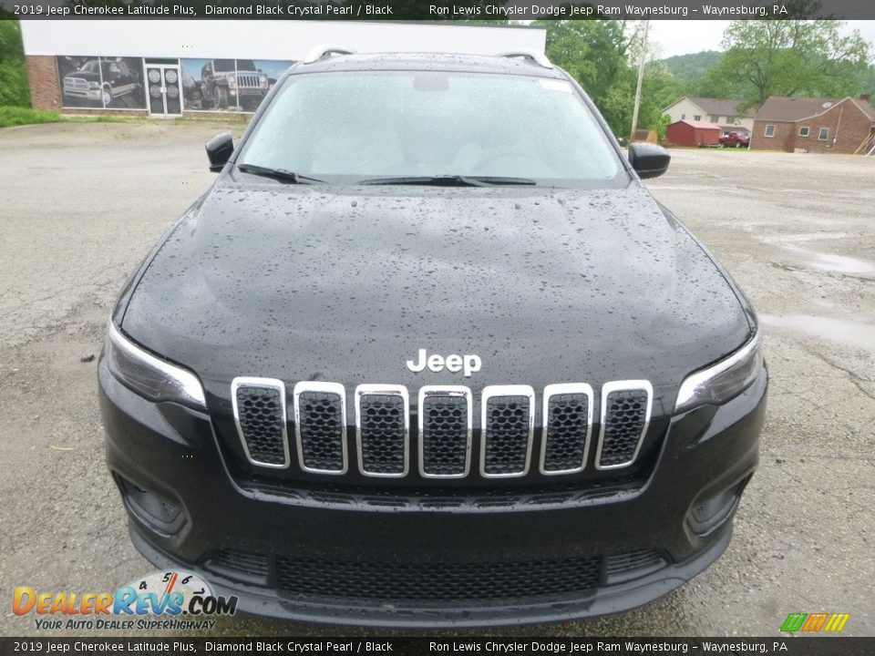 2019 Jeep Cherokee Latitude Plus Diamond Black Crystal Pearl / Black Photo #8