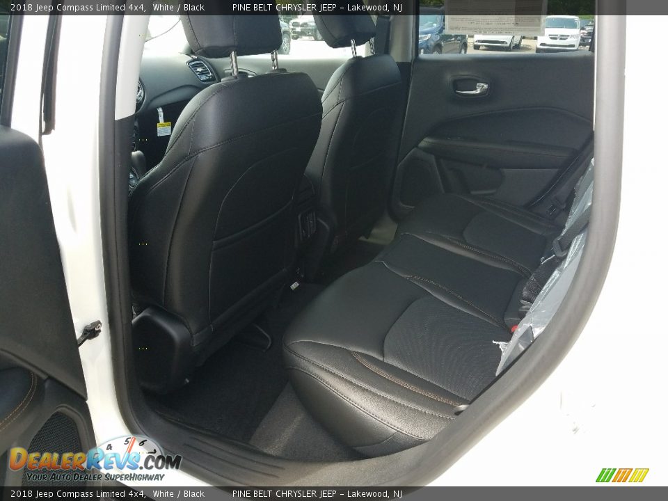 2018 Jeep Compass Limited 4x4 White / Black Photo #9