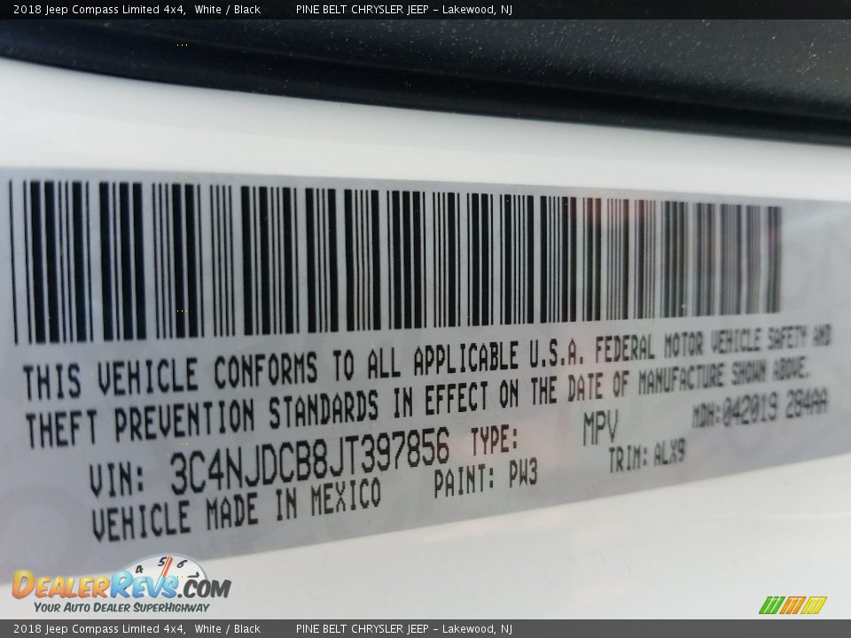 2018 Jeep Compass Limited 4x4 White / Black Photo #10