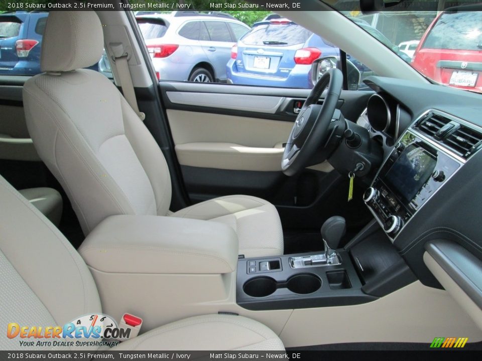 2018 Subaru Outback 2.5i Premium Tungsten Metallic / Ivory Photo #17