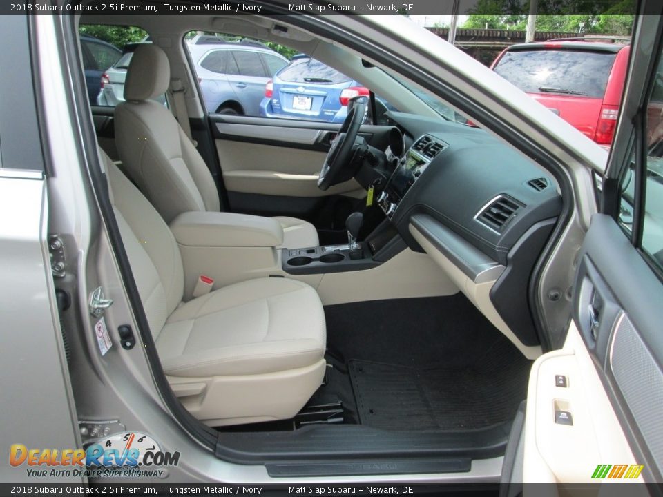 2018 Subaru Outback 2.5i Premium Tungsten Metallic / Ivory Photo #18