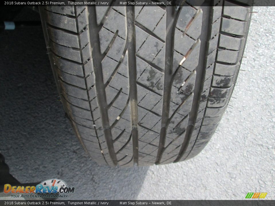 2018 Subaru Outback 2.5i Premium Tungsten Metallic / Ivory Photo #24