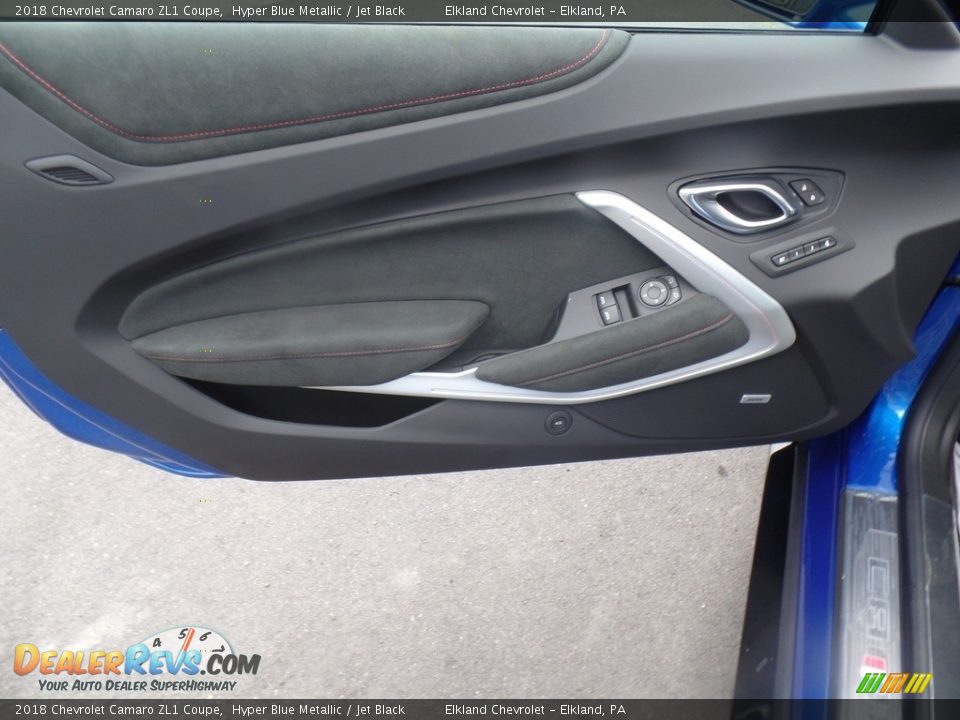 Door Panel of 2018 Chevrolet Camaro ZL1 Coupe Photo #14