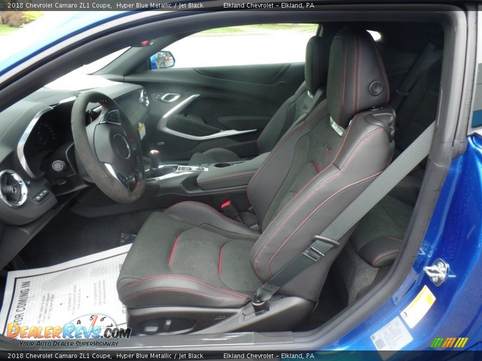 Front Seat of 2018 Chevrolet Camaro ZL1 Coupe Photo #17