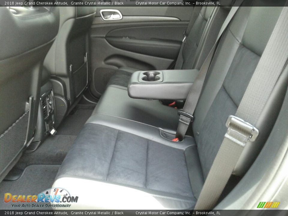 2018 Jeep Grand Cherokee Altitude Granite Crystal Metallic / Black Photo #10