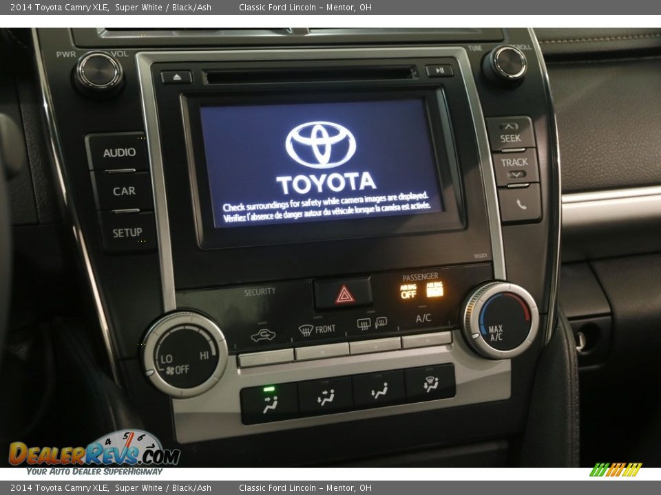 2014 Toyota Camry XLE Super White / Black/Ash Photo #9