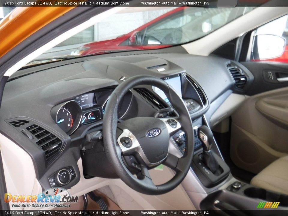2016 Ford Escape SE 4WD Electric Spice Metallic / Medium Light Stone Photo #14