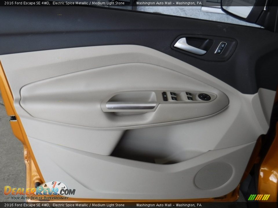 2016 Ford Escape SE 4WD Electric Spice Metallic / Medium Light Stone Photo #15