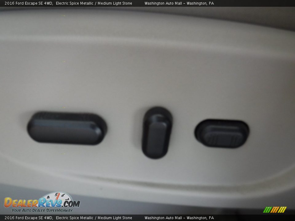 2016 Ford Escape SE 4WD Electric Spice Metallic / Medium Light Stone Photo #17