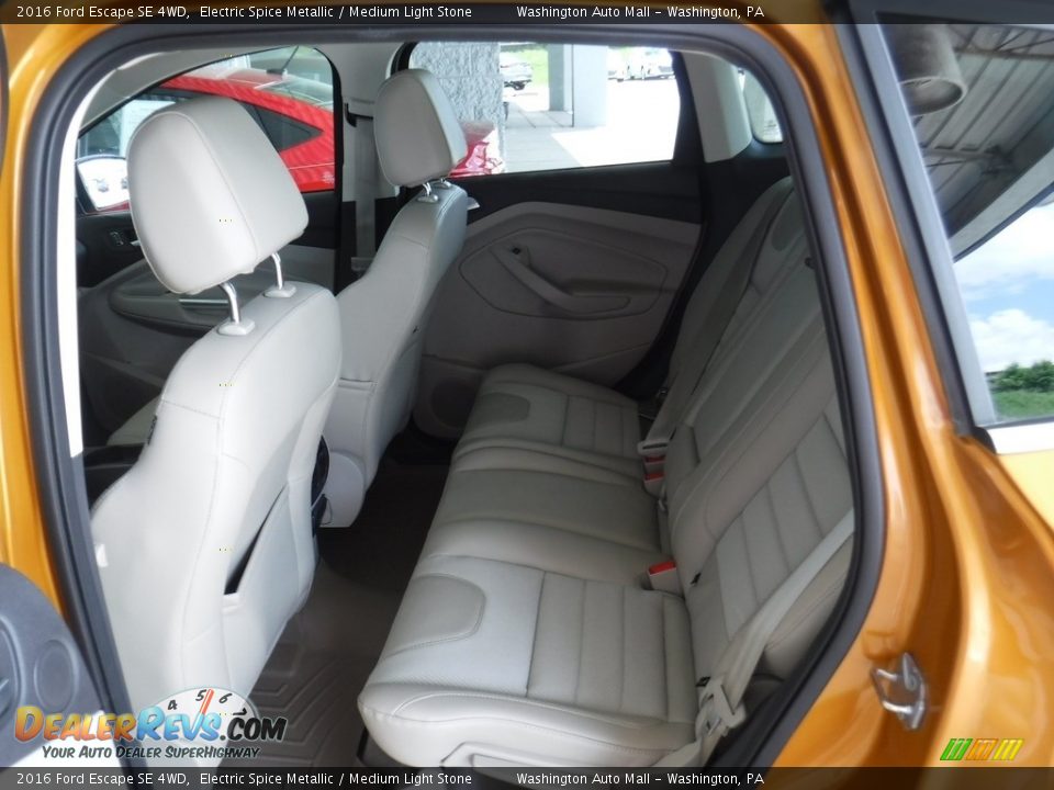 2016 Ford Escape SE 4WD Electric Spice Metallic / Medium Light Stone Photo #24