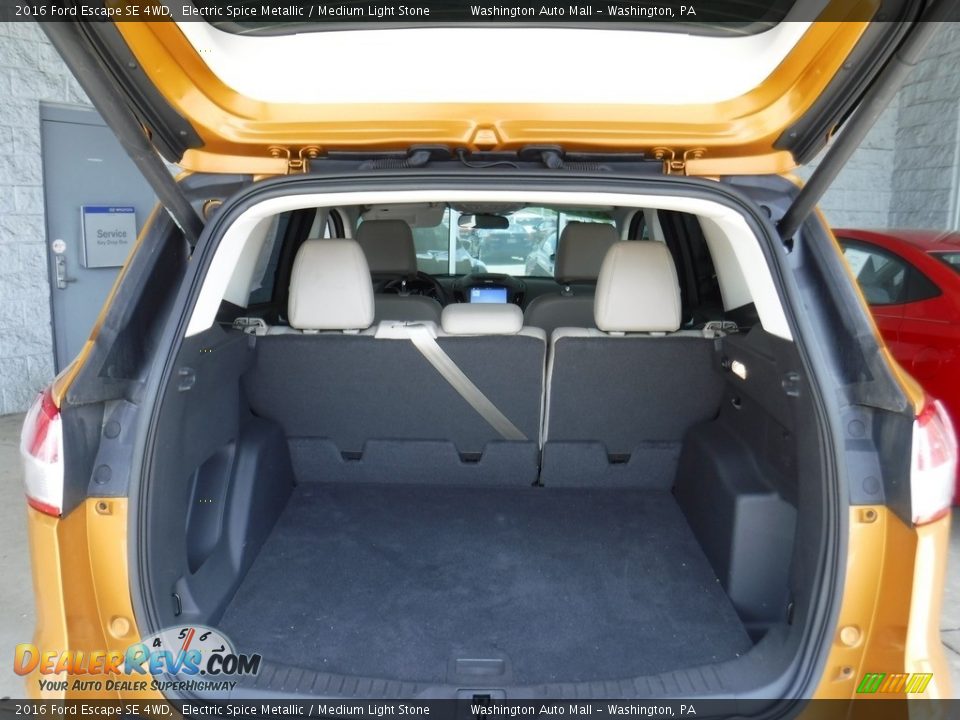 2016 Ford Escape SE 4WD Electric Spice Metallic / Medium Light Stone Photo #25
