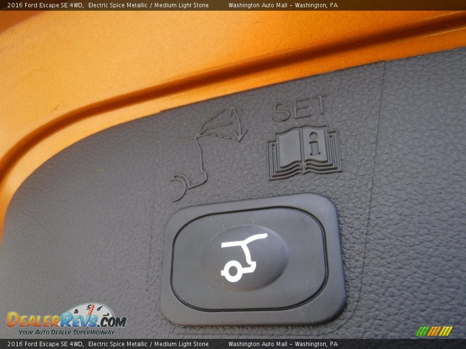 2016 Ford Escape SE 4WD Electric Spice Metallic / Medium Light Stone Photo #26
