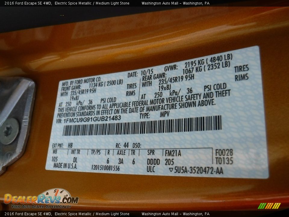2016 Ford Escape SE 4WD Electric Spice Metallic / Medium Light Stone Photo #29