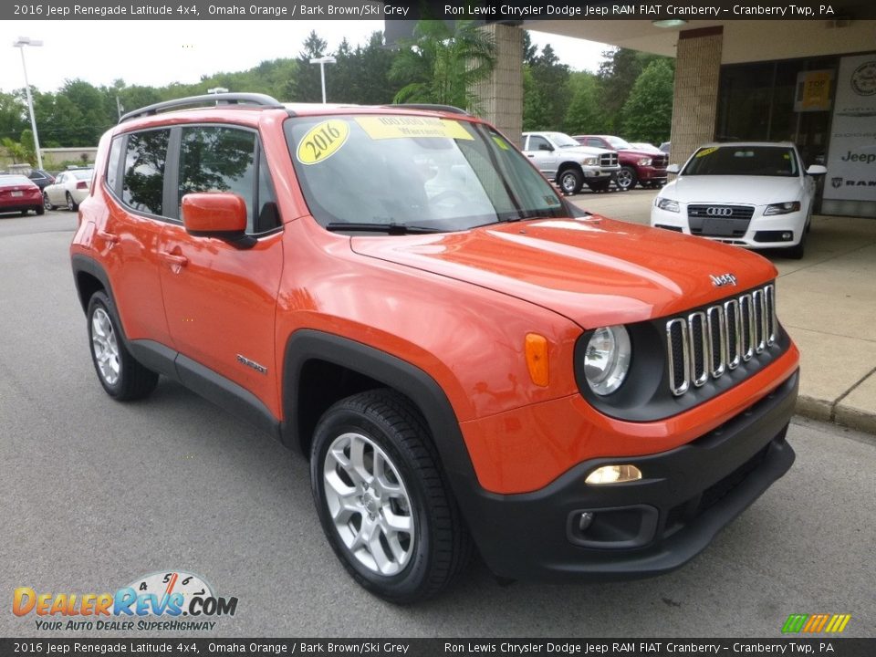 2016 Jeep Renegade Latitude 4x4 Omaha Orange / Bark Brown/Ski Grey Photo #3