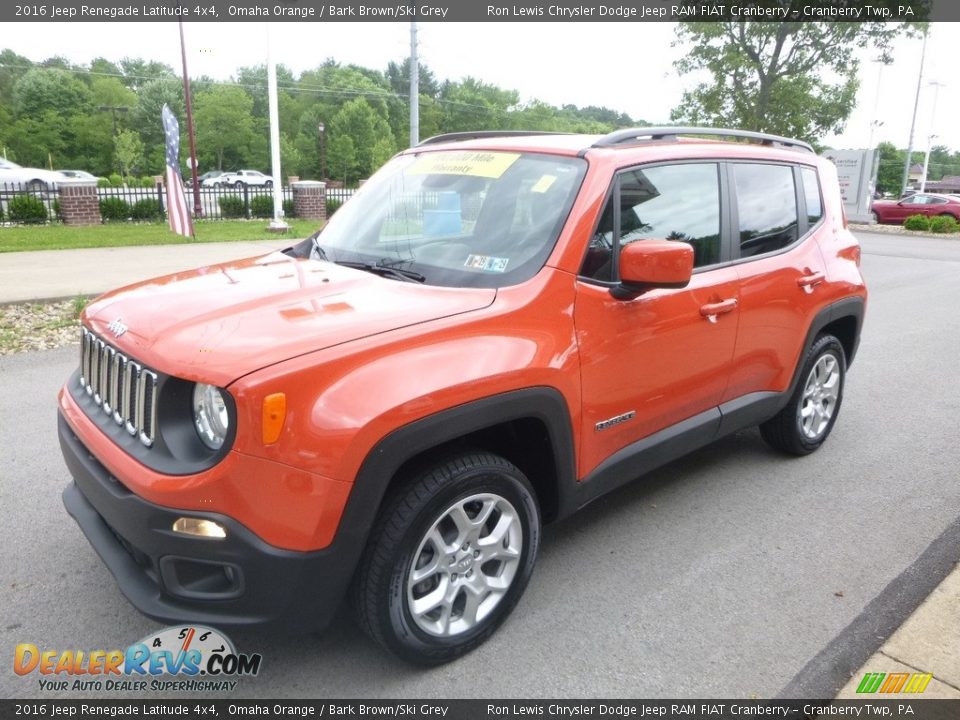 2016 Jeep Renegade Latitude 4x4 Omaha Orange / Bark Brown/Ski Grey Photo #5