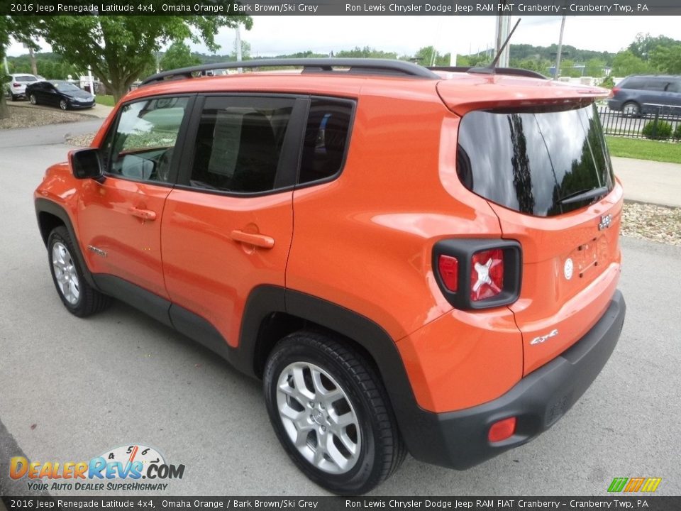 2016 Jeep Renegade Latitude 4x4 Omaha Orange / Bark Brown/Ski Grey Photo #7