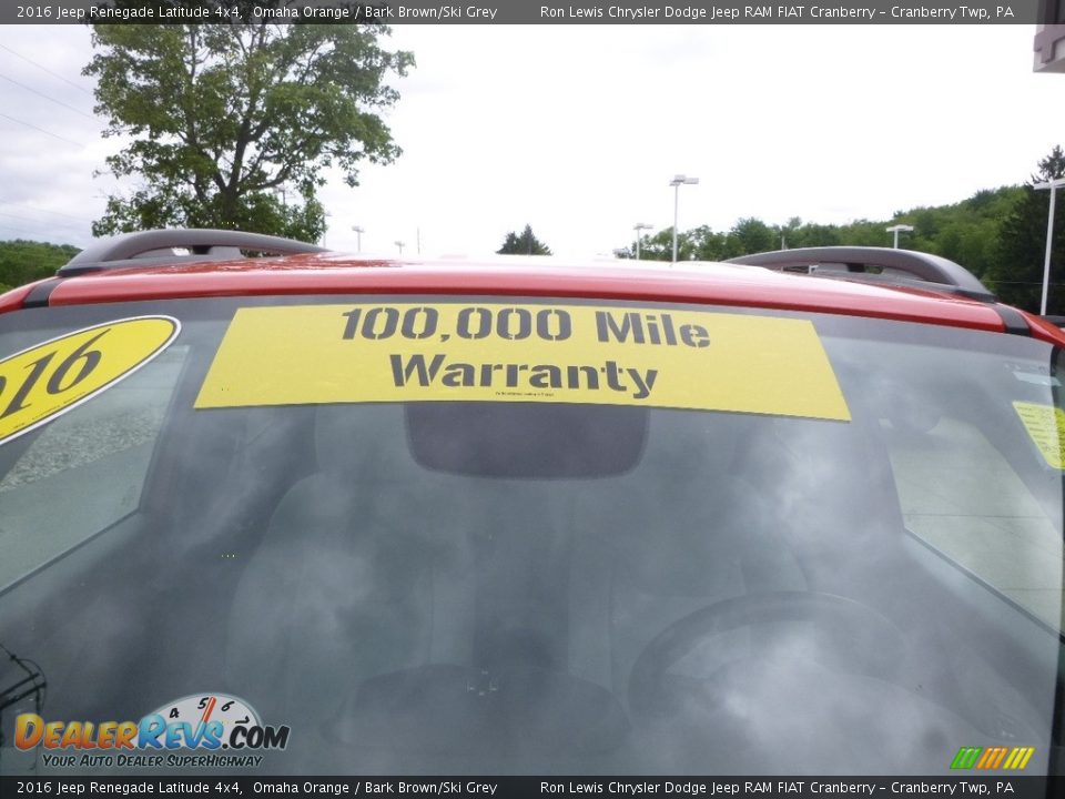 2016 Jeep Renegade Latitude 4x4 Omaha Orange / Bark Brown/Ski Grey Photo #13