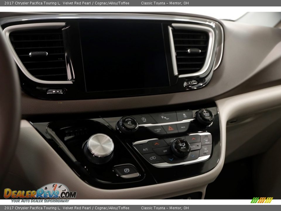 2017 Chrysler Pacifica Touring L Velvet Red Pearl / Cognac/Alloy/Toffee Photo #8