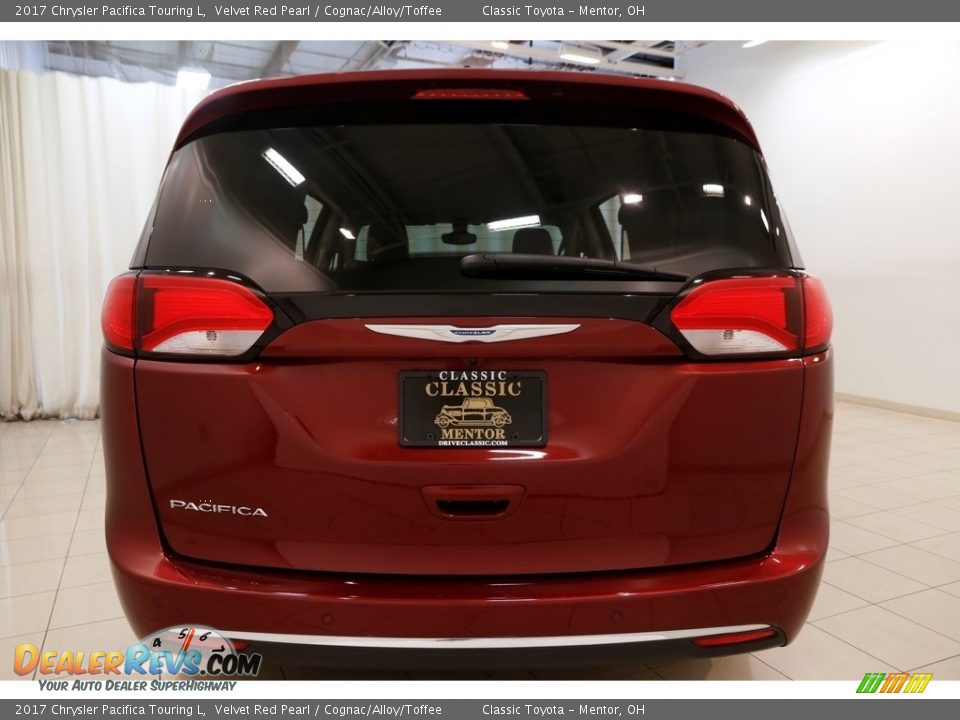 2017 Chrysler Pacifica Touring L Velvet Red Pearl / Cognac/Alloy/Toffee Photo #28