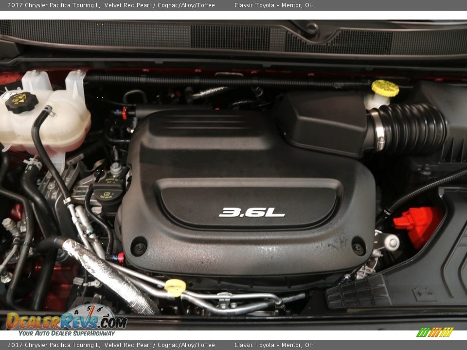 2017 Chrysler Pacifica Touring L Velvet Red Pearl / Cognac/Alloy/Toffee Photo #30