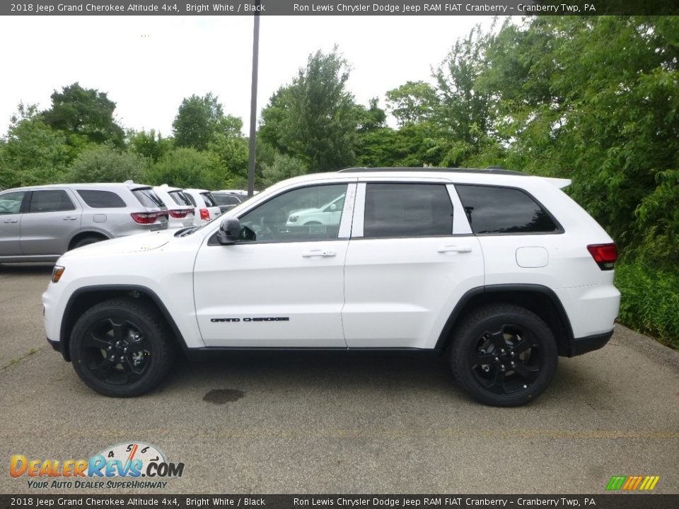 2018 Jeep Grand Cherokee Altitude 4x4 Bright White / Black Photo #2