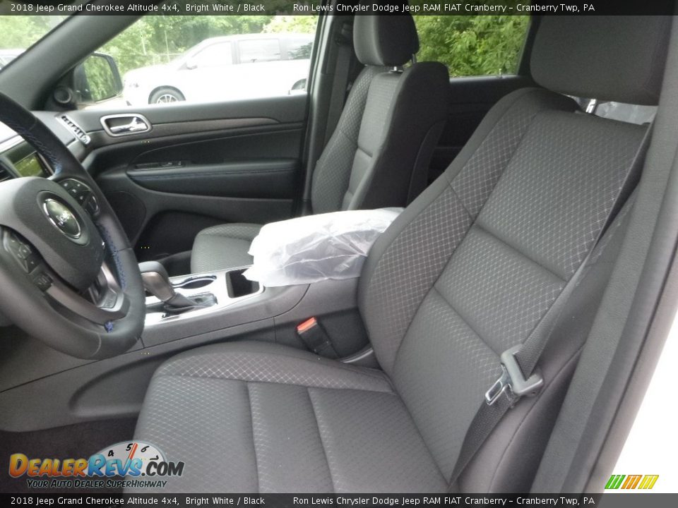 2018 Jeep Grand Cherokee Altitude 4x4 Bright White / Black Photo #12