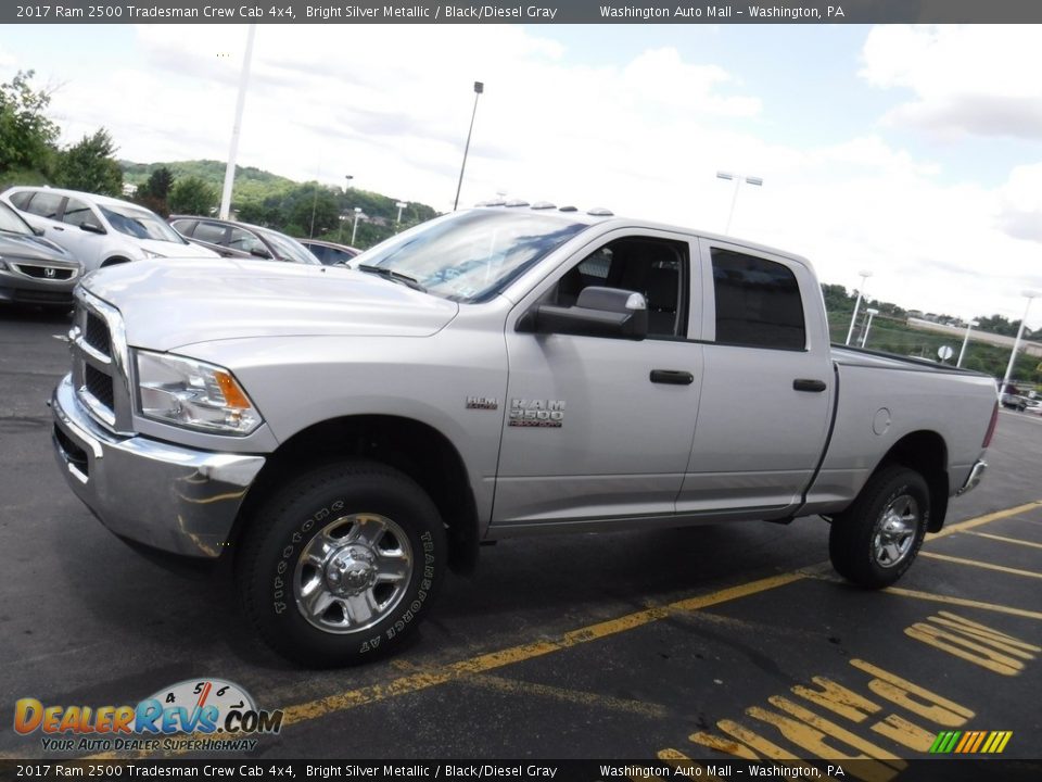 2017 Ram 2500 Tradesman Crew Cab 4x4 Bright Silver Metallic / Black/Diesel Gray Photo #8
