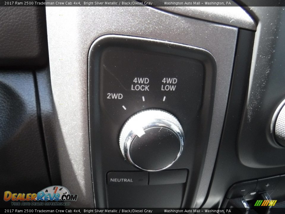 2017 Ram 2500 Tradesman Crew Cab 4x4 Bright Silver Metallic / Black/Diesel Gray Photo #20