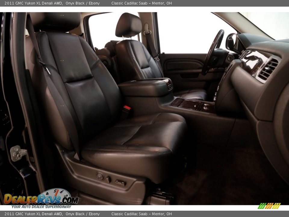 2011 GMC Yukon XL Denali AWD Onyx Black / Ebony Photo #13