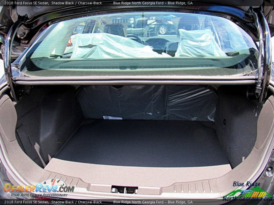 2018 Ford Focus SE Sedan Shadow Black / Charcoal Black Photo #13