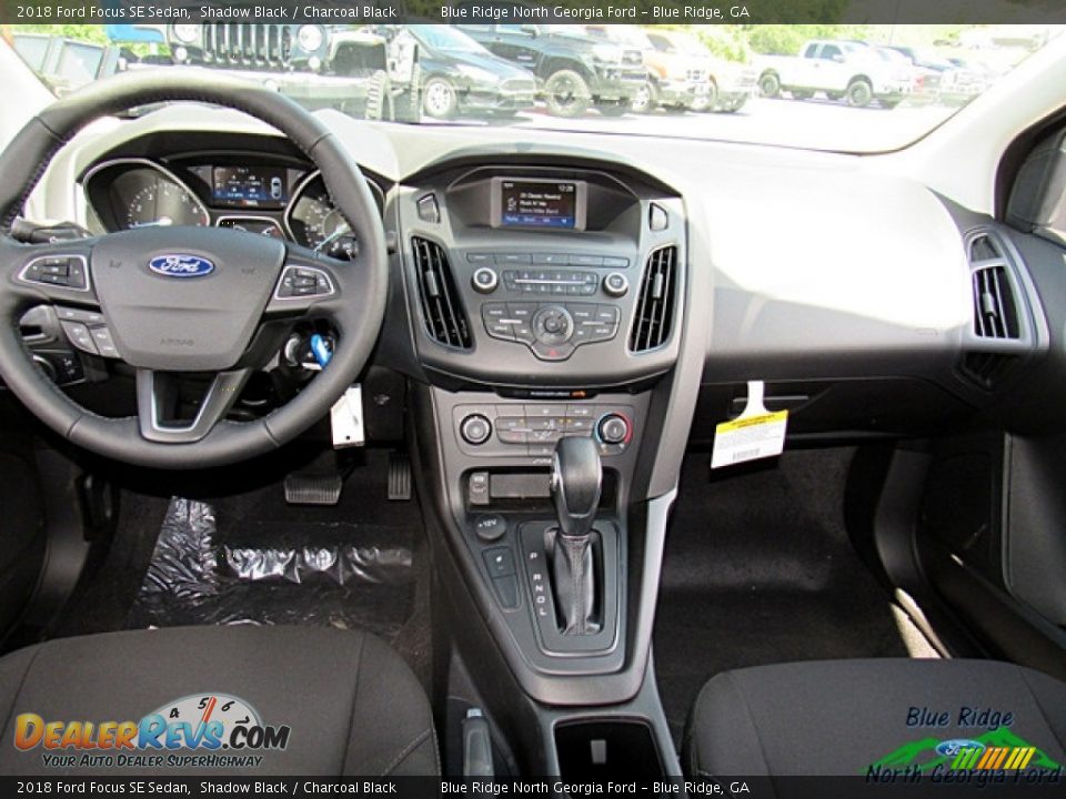 2018 Ford Focus SE Sedan Shadow Black / Charcoal Black Photo #15