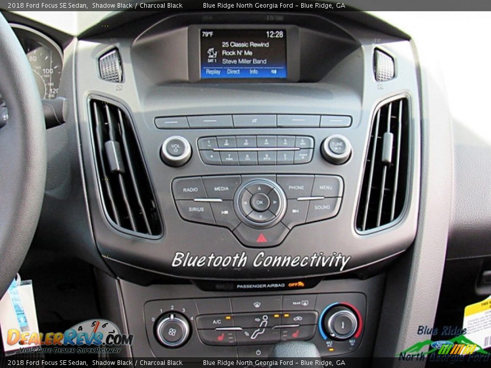 2018 Ford Focus SE Sedan Shadow Black / Charcoal Black Photo #18