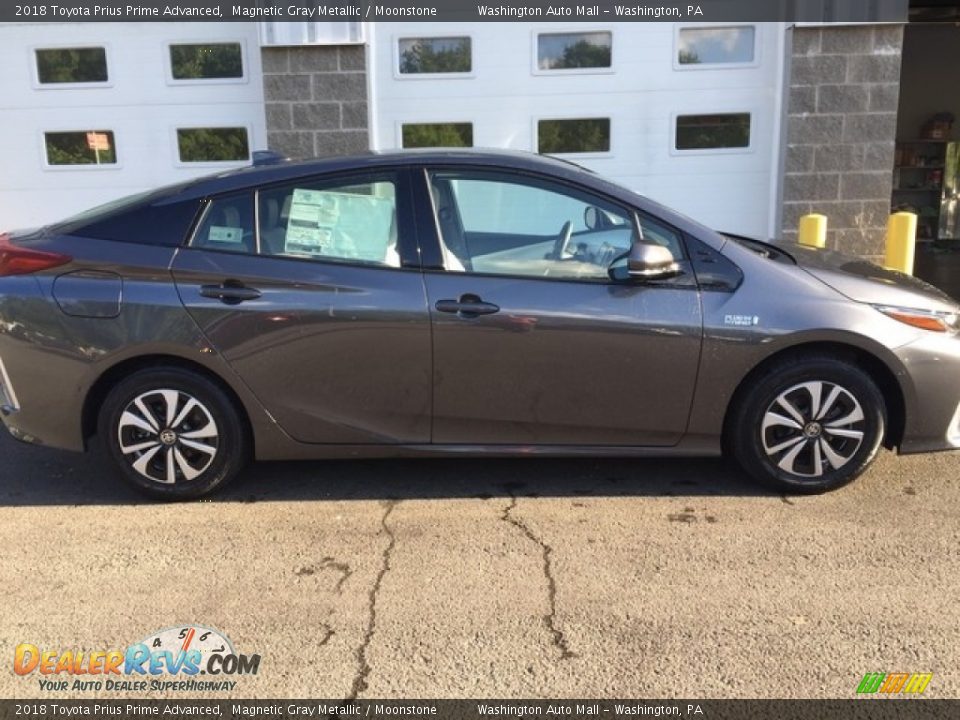 2018 Toyota Prius Prime Advanced Magnetic Gray Metallic / Moonstone Photo #2