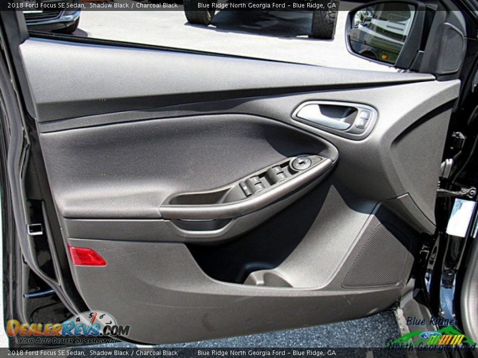 2018 Ford Focus SE Sedan Shadow Black / Charcoal Black Photo #25