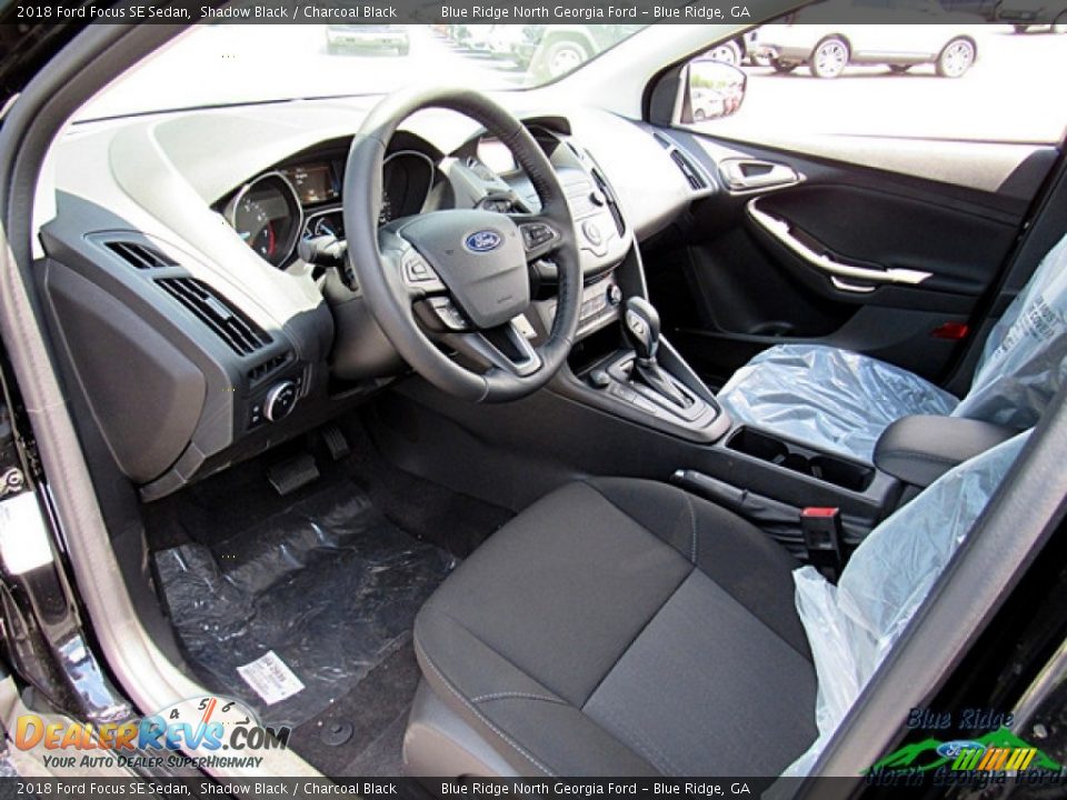 2018 Ford Focus SE Sedan Shadow Black / Charcoal Black Photo #26