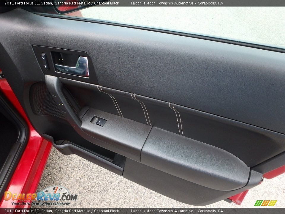 2011 Ford Focus SEL Sedan Sangria Red Metallic / Charcoal Black Photo #12
