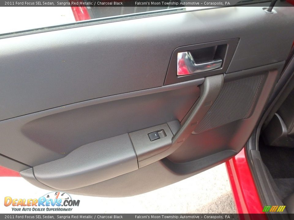 2011 Ford Focus SEL Sedan Sangria Red Metallic / Charcoal Black Photo #18